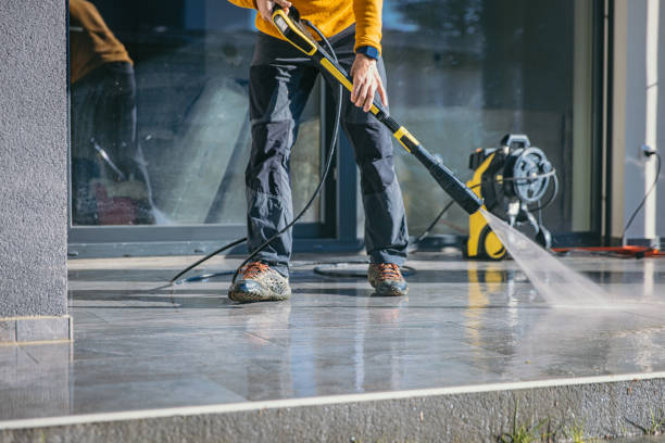 Best Sidewalk Pressure Washing  in Splendora, TX